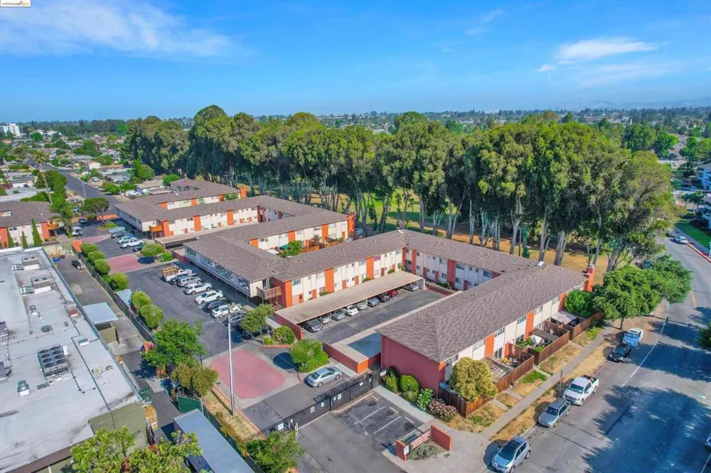 27505 Tampa Avenue #16 Hayward, CA 94544