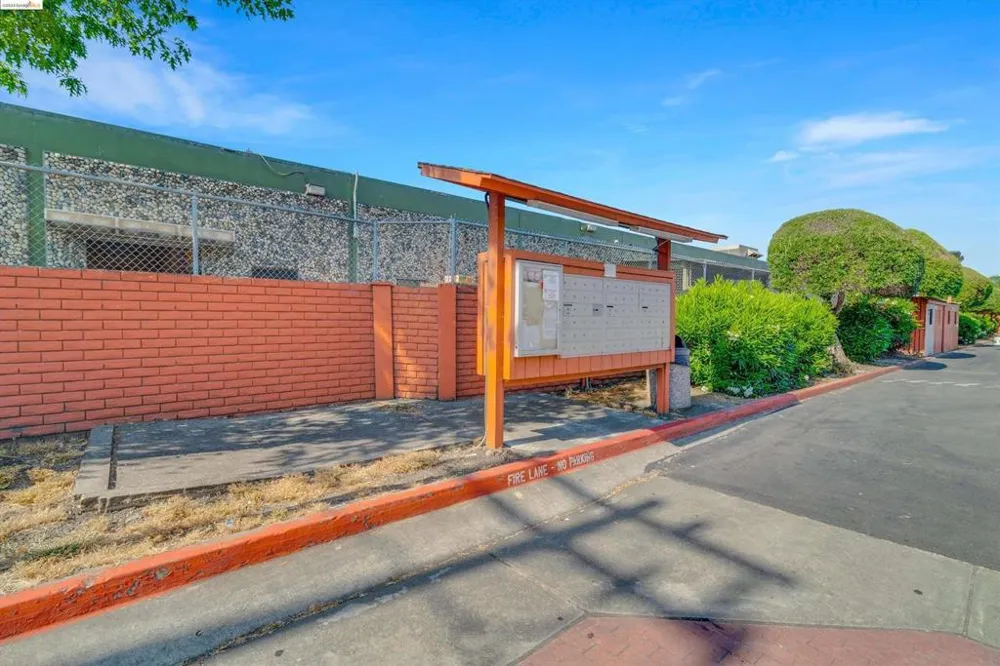27505 Tampa Avenue #16 Hayward, CA 94544