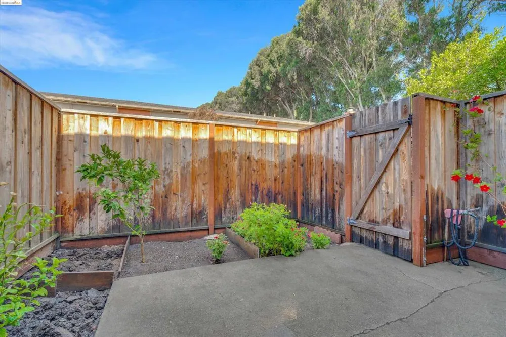 27505 Tampa Avenue #16 Hayward, CA 94544