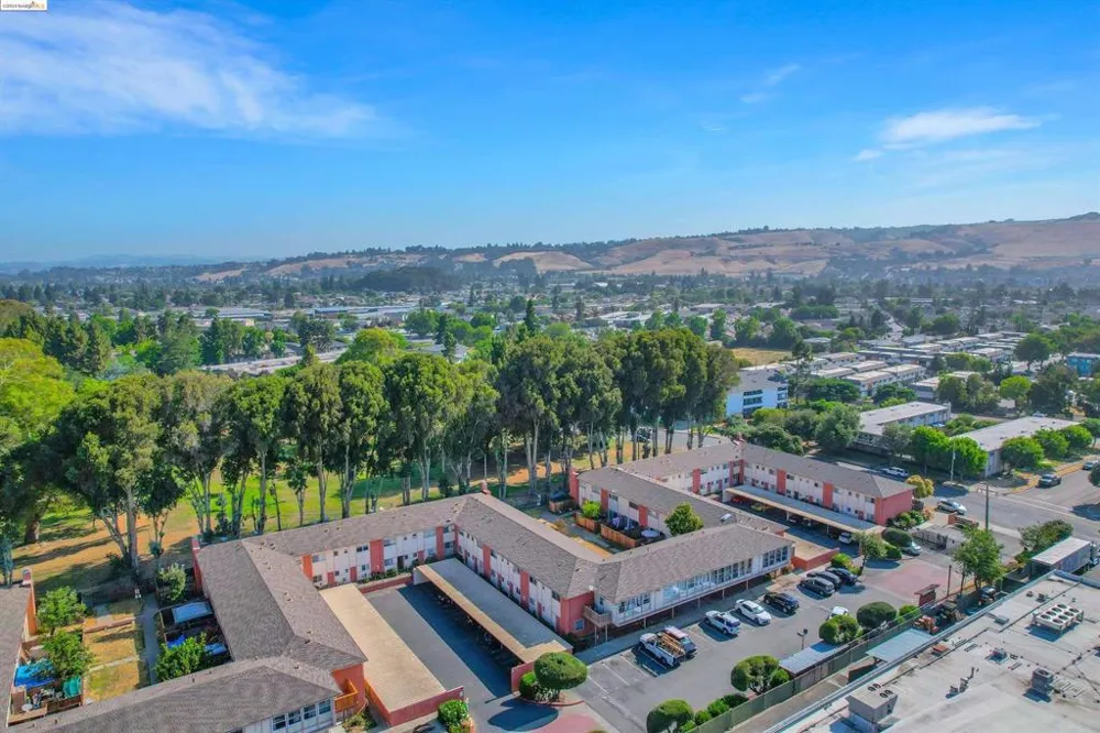 27505 Tampa Avenue #16 Hayward, CA 94544