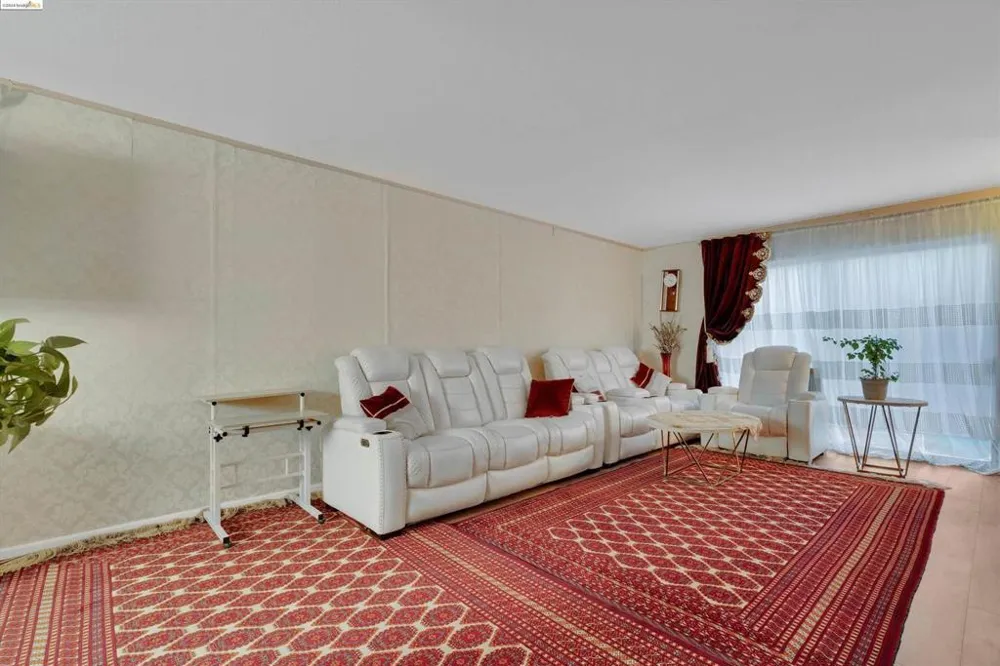 27505 Tampa Avenue #16 Hayward, CA 94544