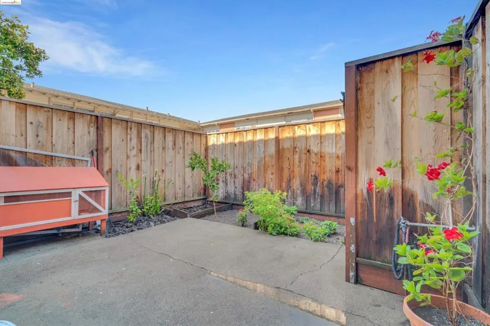 27505 Tampa Avenue #16 Hayward, CA 94544
