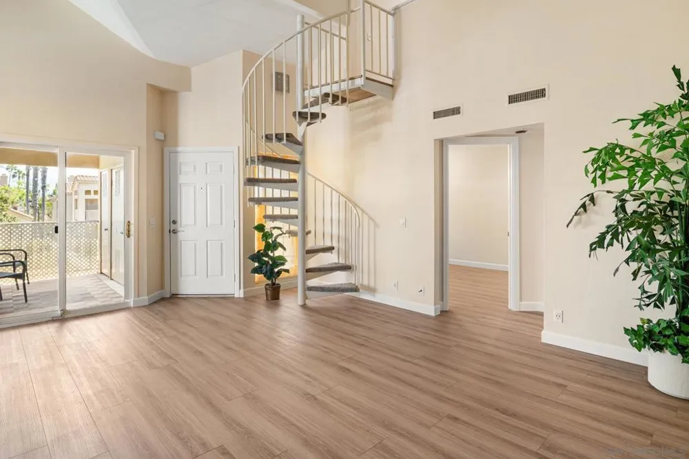 7360 Calle Cristobal #108 San Diego, CA 92126