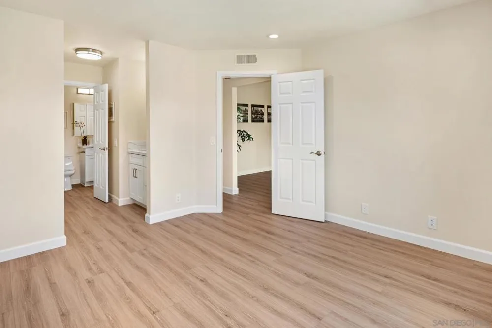 7360 Calle Cristobal #108 San Diego, CA 92126