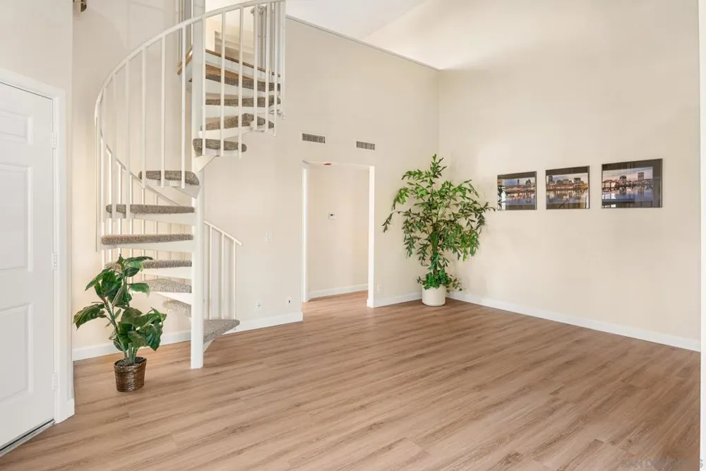 7360 Calle Cristobal #108 San Diego, CA 92126