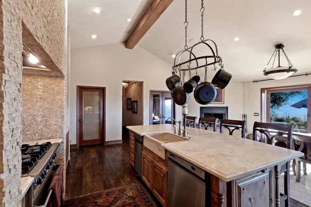 19375 Montevina Road Los Gatos, CA 95033