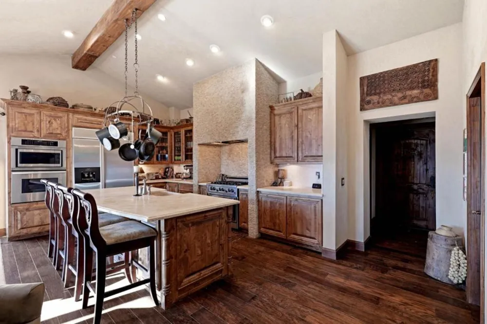 19375 Montevina Road Los Gatos, CA 95033