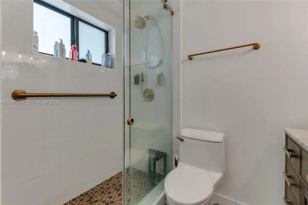 2437 SW 99th Ct Miami, FL 33165