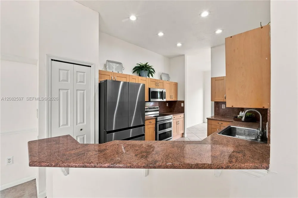 12103 NW 47th Mnr Coral Springs, FL 33076