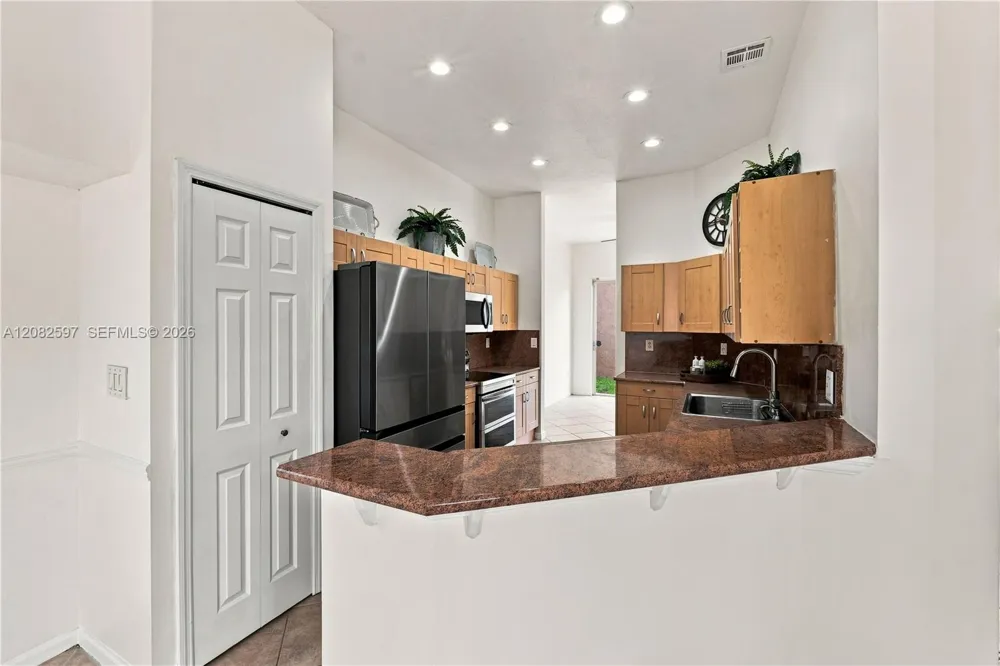 12103 NW 47th Mnr Coral Springs, FL 33076