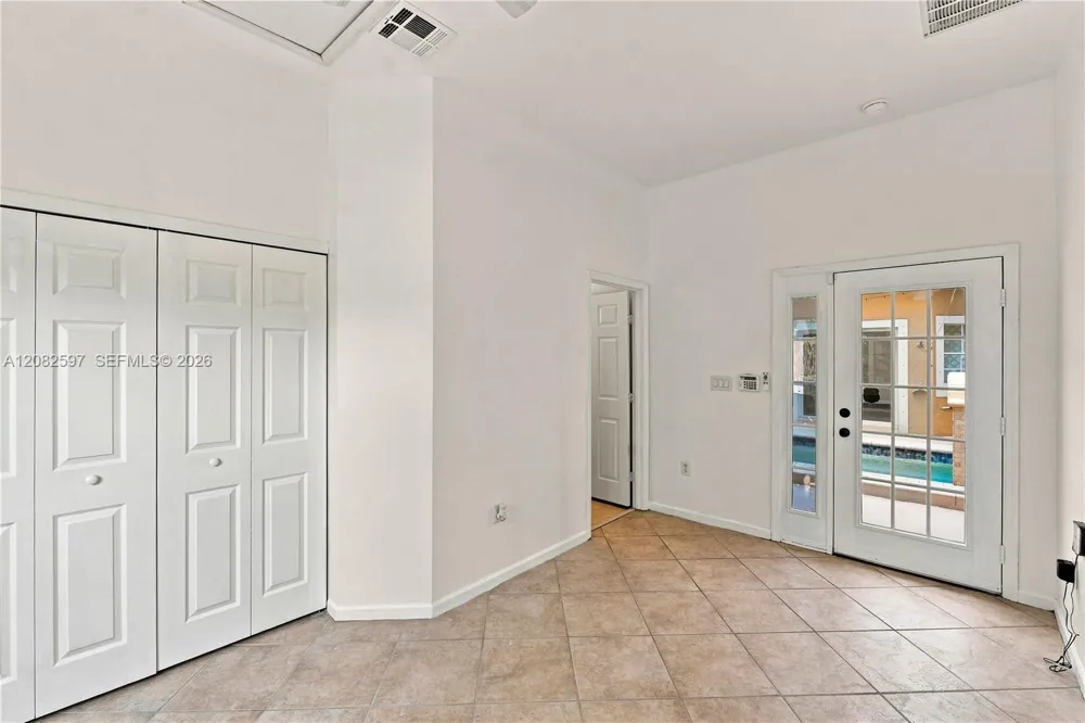 12103 NW 47th Mnr Coral Springs, FL 33076