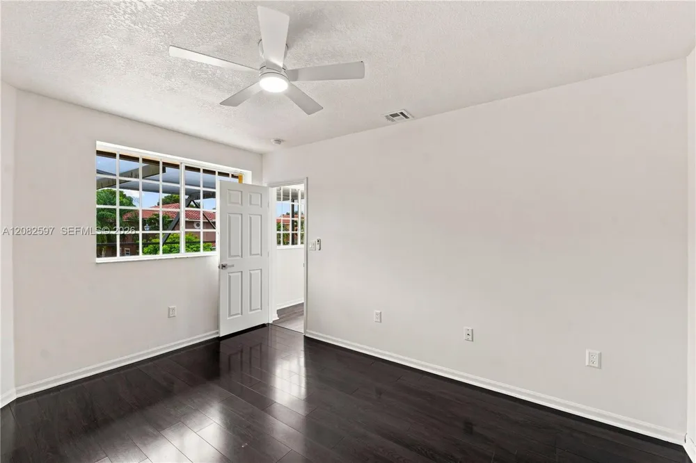 12103 NW 47th Mnr Coral Springs, FL 33076