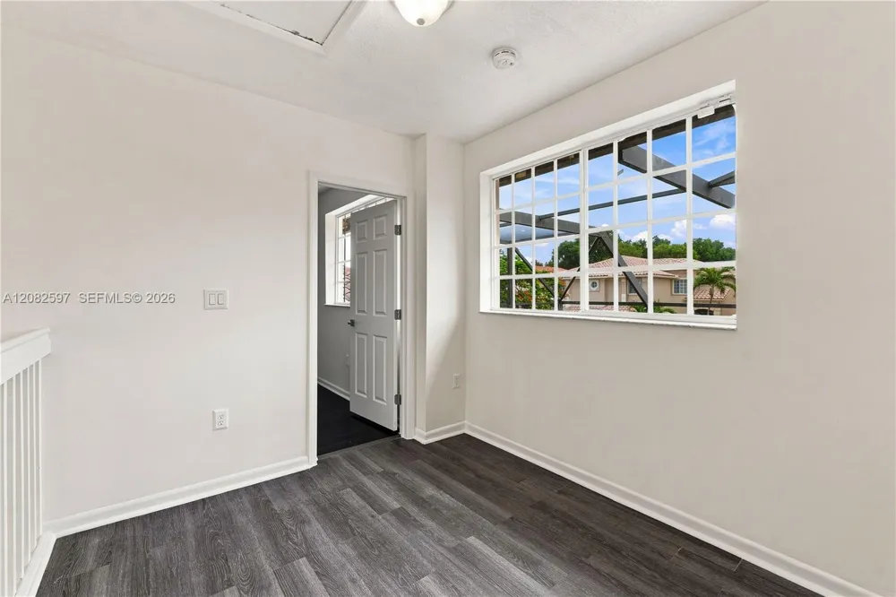 12103 NW 47th Mnr Coral Springs, FL 33076
