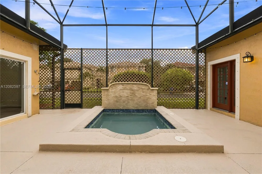12103 NW 47th Mnr Coral Springs, FL 33076
