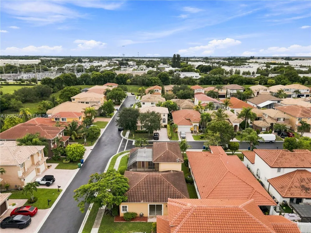 12103 NW 47th Mnr Coral Springs, FL 33076