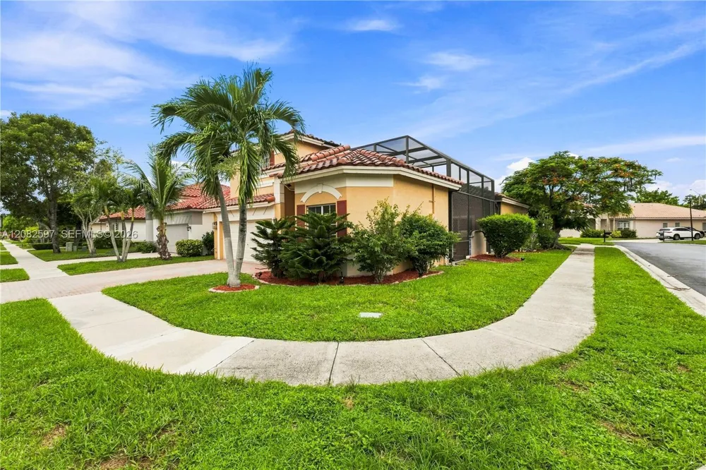 12103 NW 47th Mnr Coral Springs, FL 33076