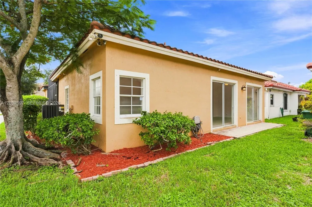 12103 NW 47th Mnr Coral Springs, FL 33076