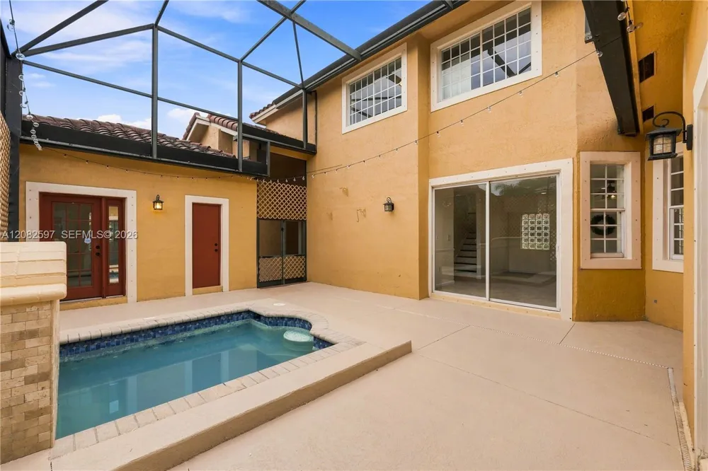 12103 NW 47th Mnr Coral Springs, FL 33076