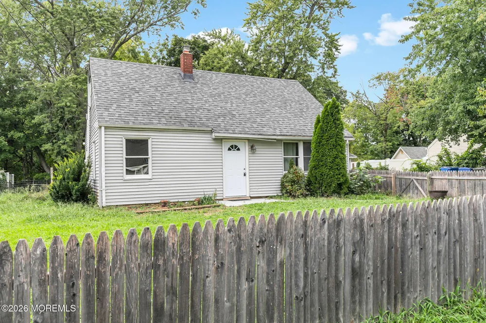 10 Steven Avenue Tinton Falls, NJ 07724