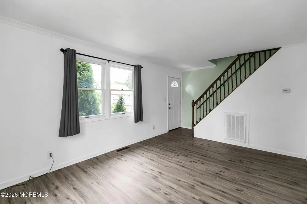 10 Steven Avenue Tinton Falls, NJ 07724