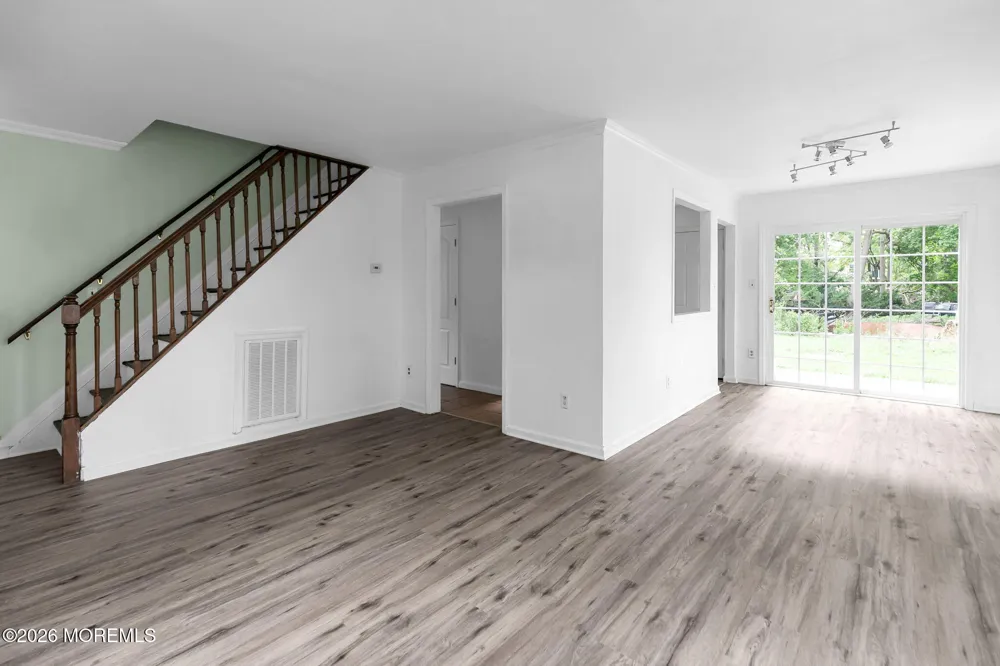 10 Steven Avenue Tinton Falls, NJ 07724