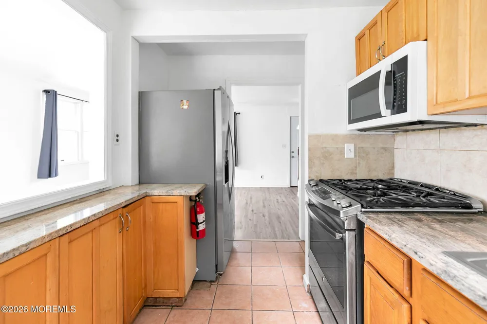10 Steven Avenue Tinton Falls, NJ 07724