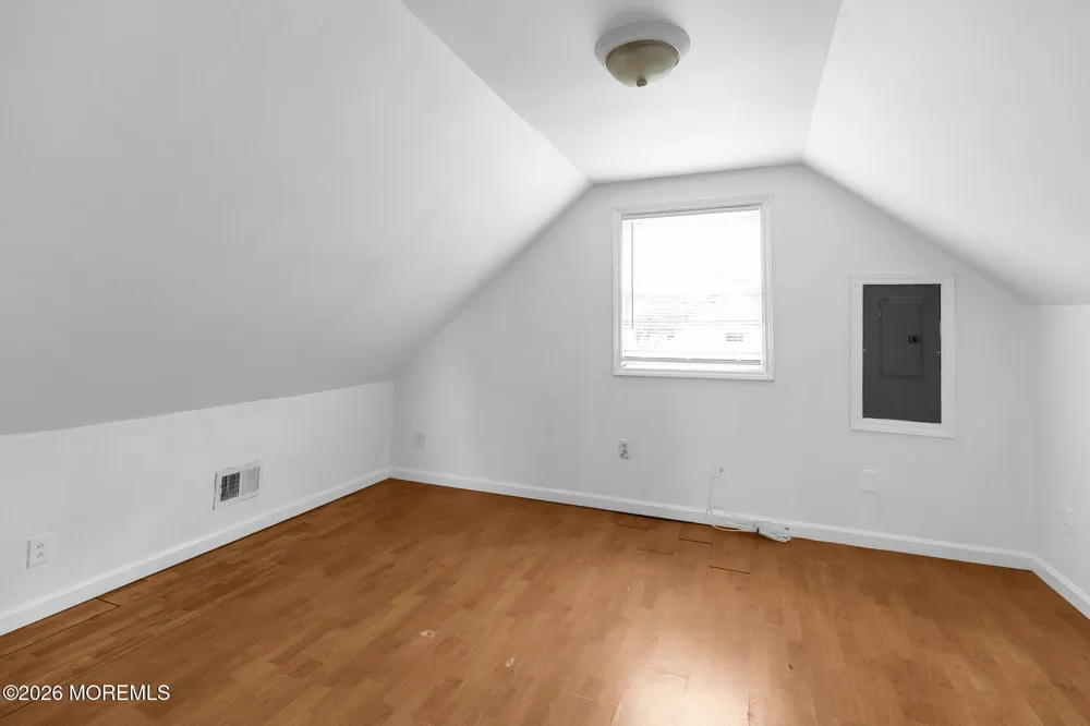 10 Steven Avenue Tinton Falls, NJ 07724