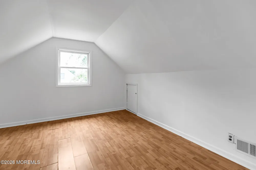 10 Steven Avenue Tinton Falls, NJ 07724