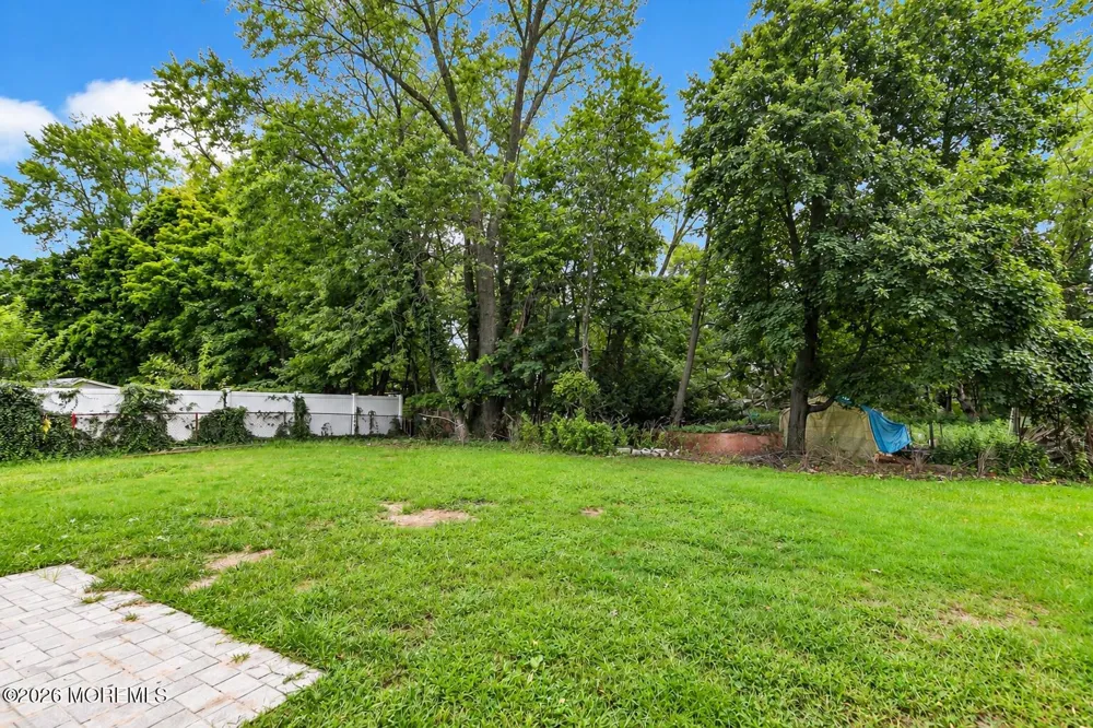 10 Steven Avenue Tinton Falls, NJ 07724