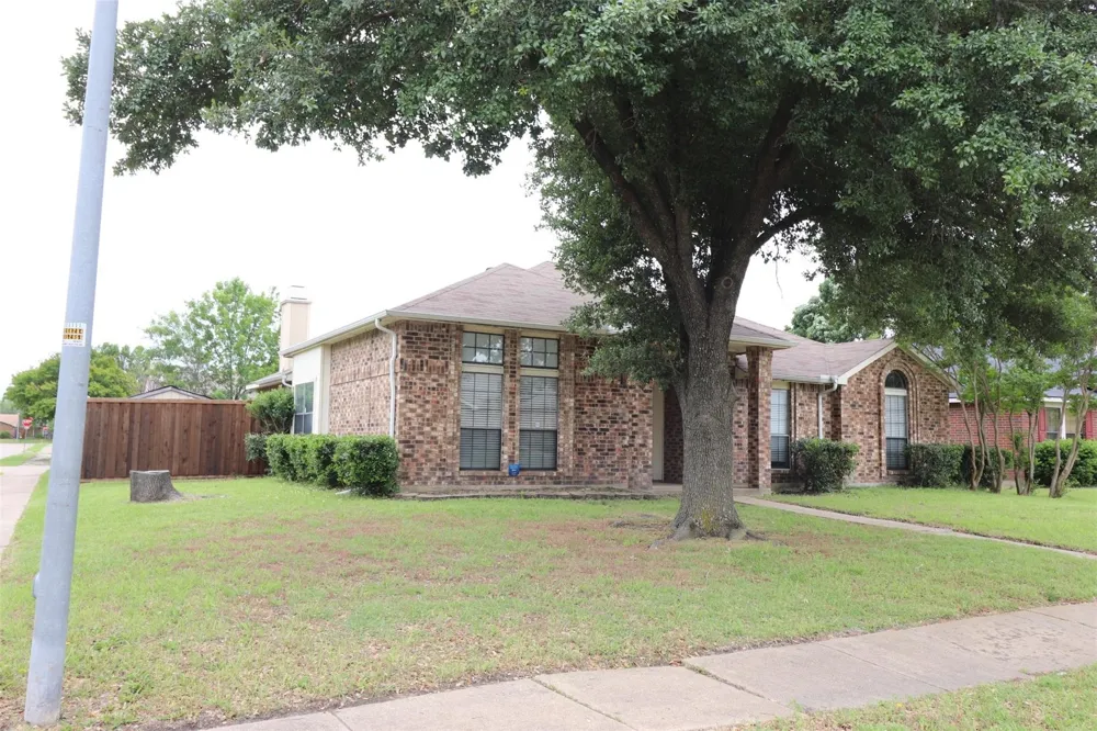 9232 WILLARD ST Rowlett, TX 75088
