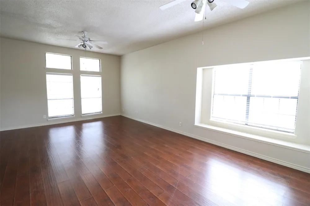 9232 WILLARD ST Rowlett, TX 75088