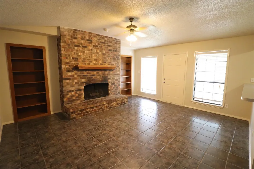 9232 WILLARD ST Rowlett, TX 75088