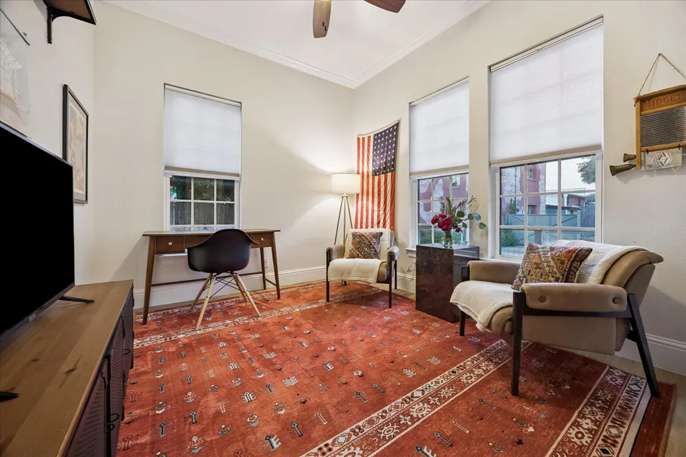 106 Alma Street Houston, TX 77009