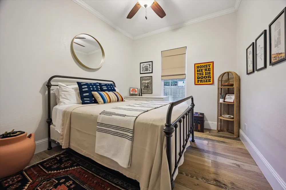 106 Alma Street Houston, TX 77009