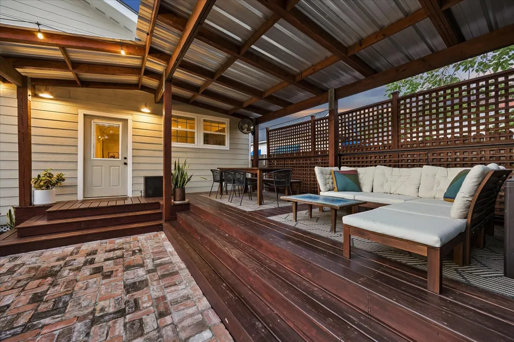 106 Alma Street Houston, TX 77009