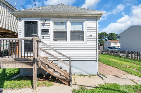 21 Jahn Street