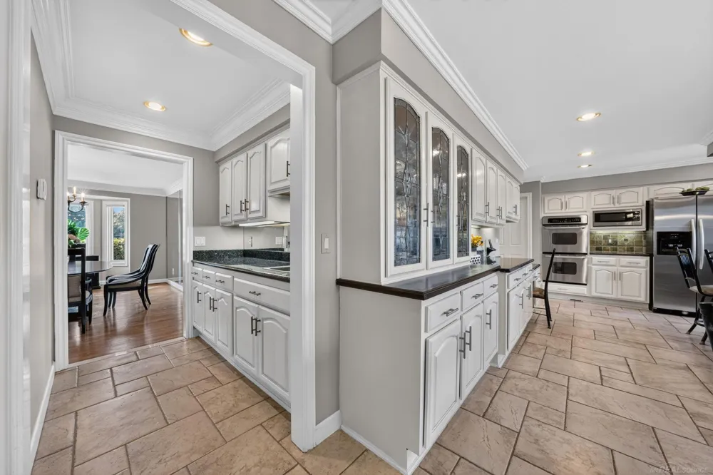 8893 Chestnut Run Drive Shelby Charter Township, MI 48317