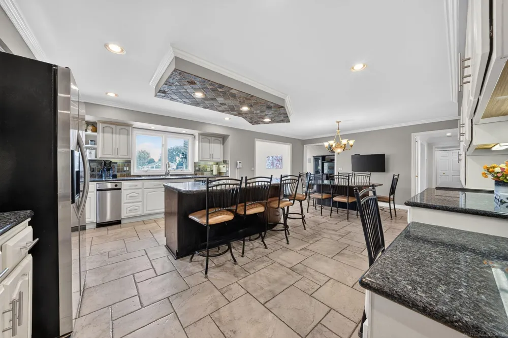 8893 Chestnut Run Drive Shelby Charter Township, MI 48317