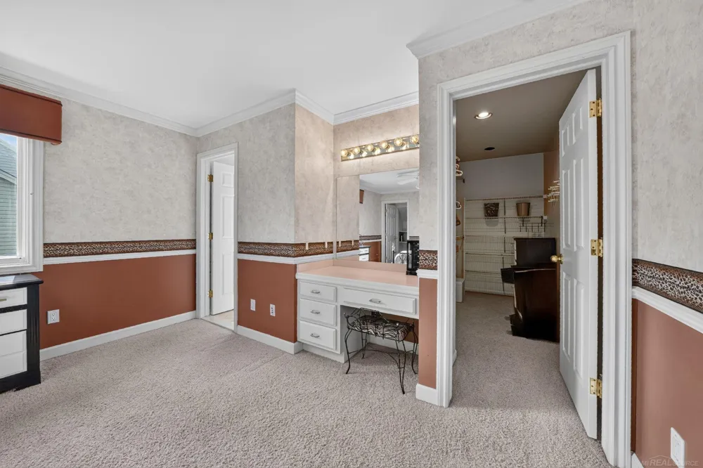 8893 Chestnut Run Drive Shelby Charter Township, MI 48317