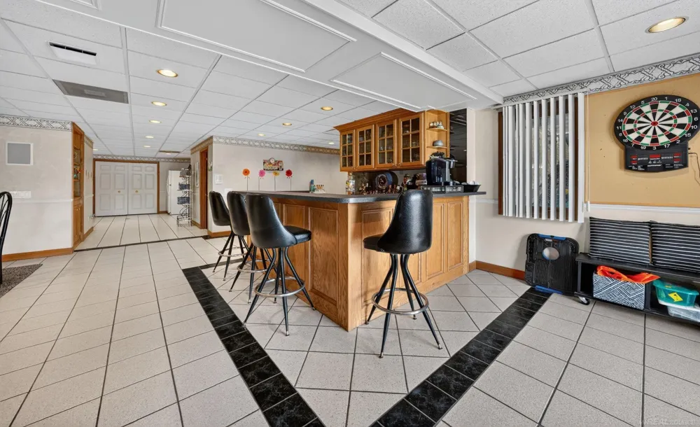 8893 Chestnut Run Drive Shelby Charter Township, MI 48317
