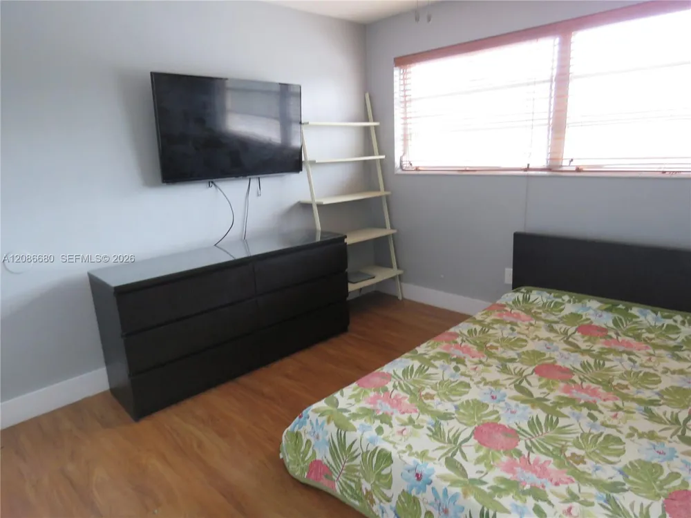 11840 NE 19th Dr #26 North Miami, FL 33181