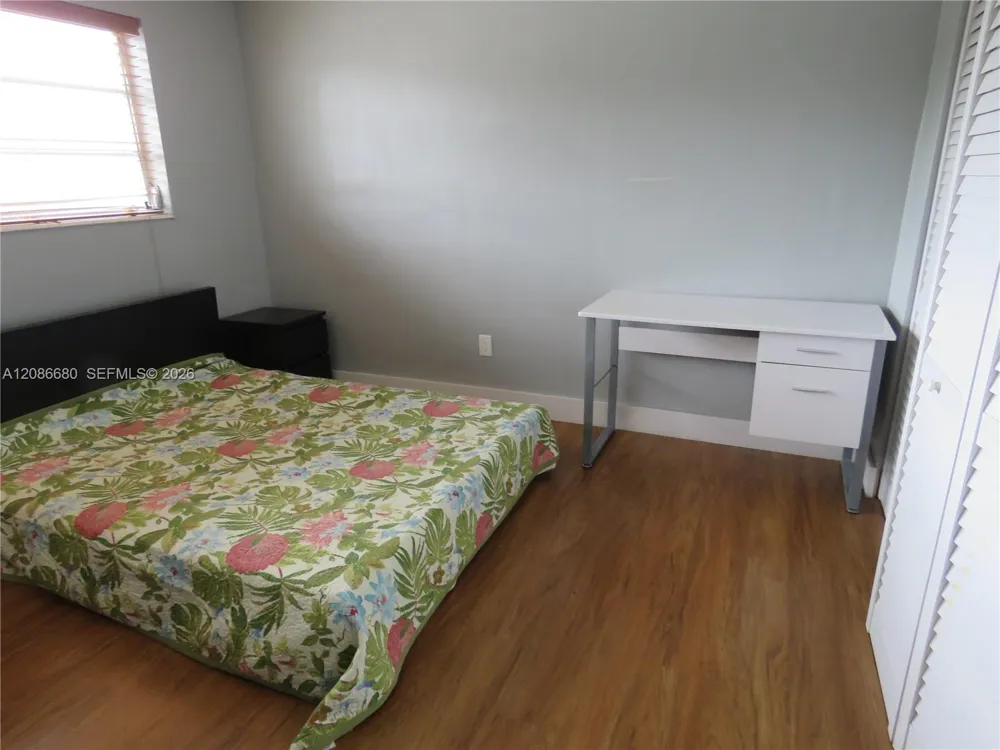 11840 NE 19th Dr #26 North Miami, FL 33181