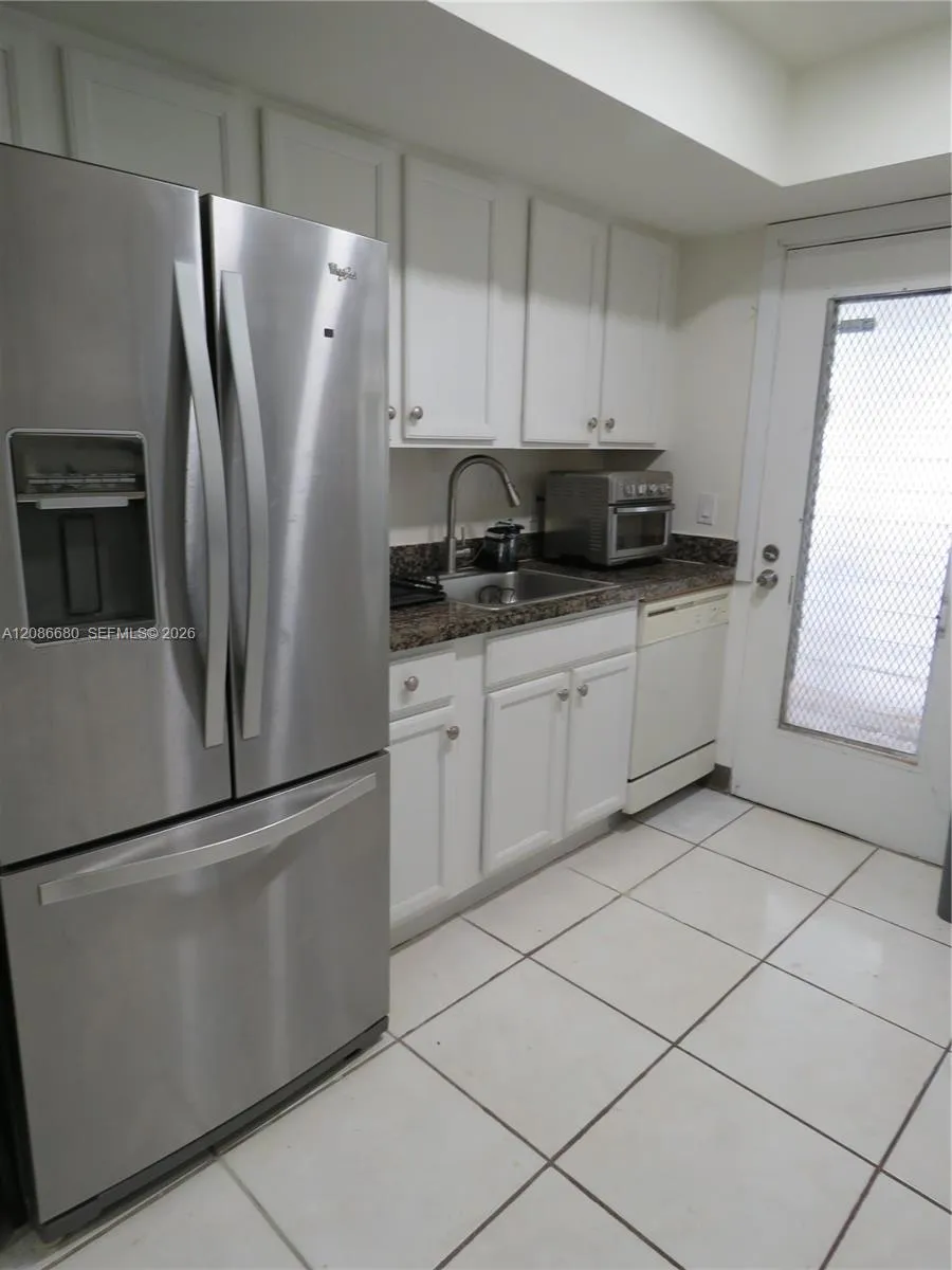 11840 NE 19th Dr #26 North Miami, FL 33181