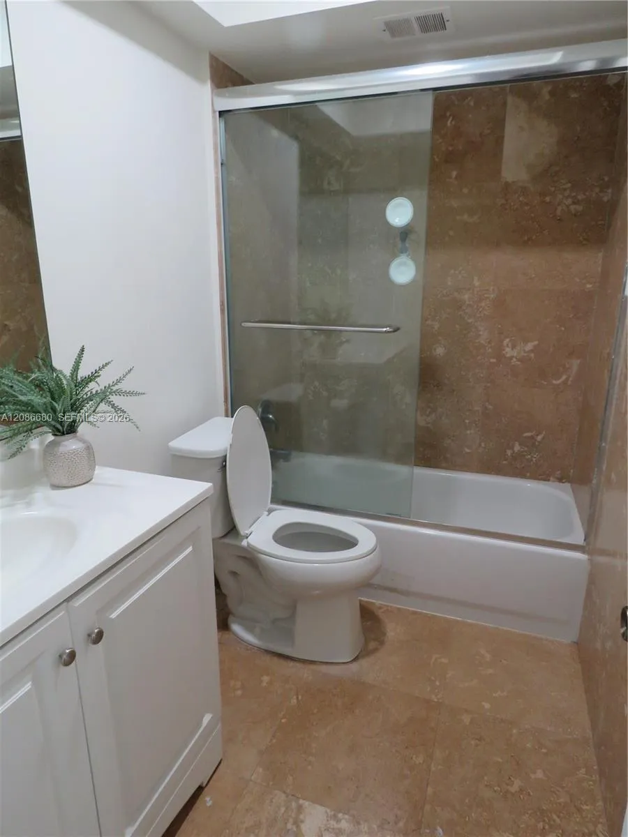 11840 NE 19th Dr #26 North Miami, FL 33181