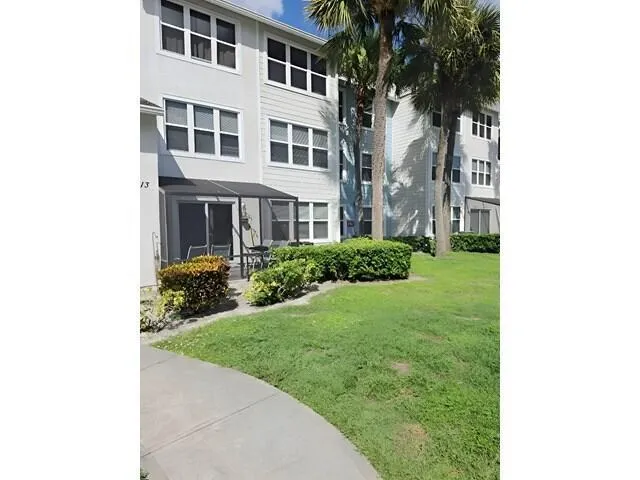 2313 CONGRESS AVENUE #23 Boynton Beach, FL 33426