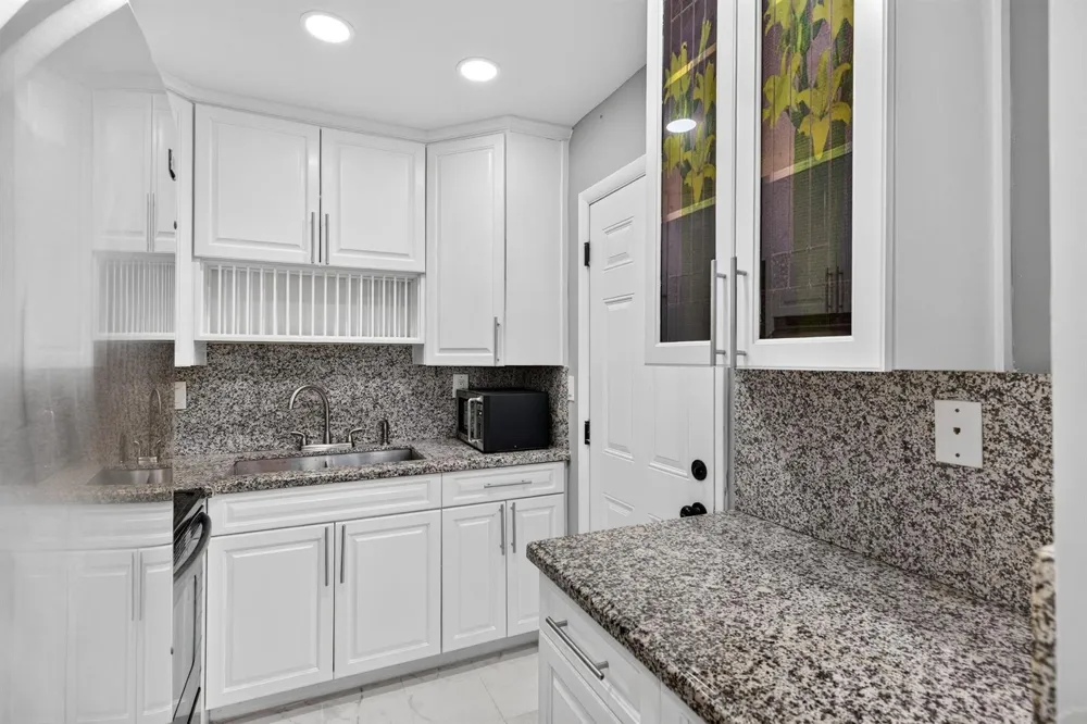 3040 NE 16th Avenue #110 Oakland Park, FL 33334