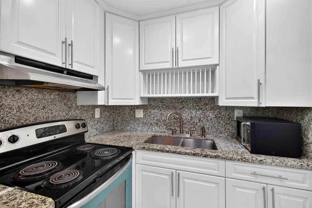 3040 NE 16th Avenue #110 Oakland Park, FL 33334