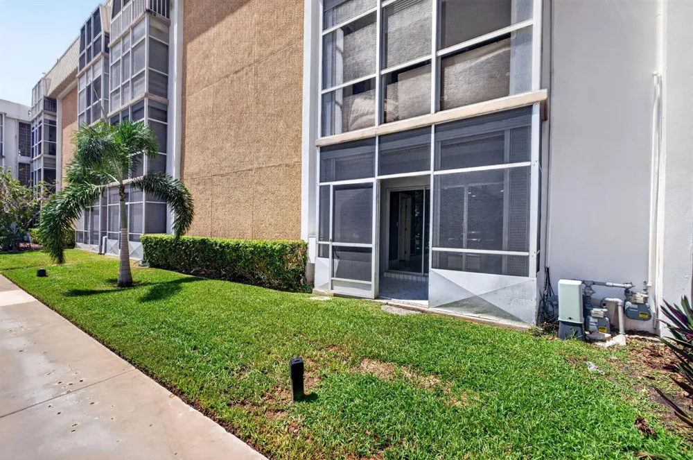 3040 NE 16th Avenue #110 Oakland Park, FL 33334