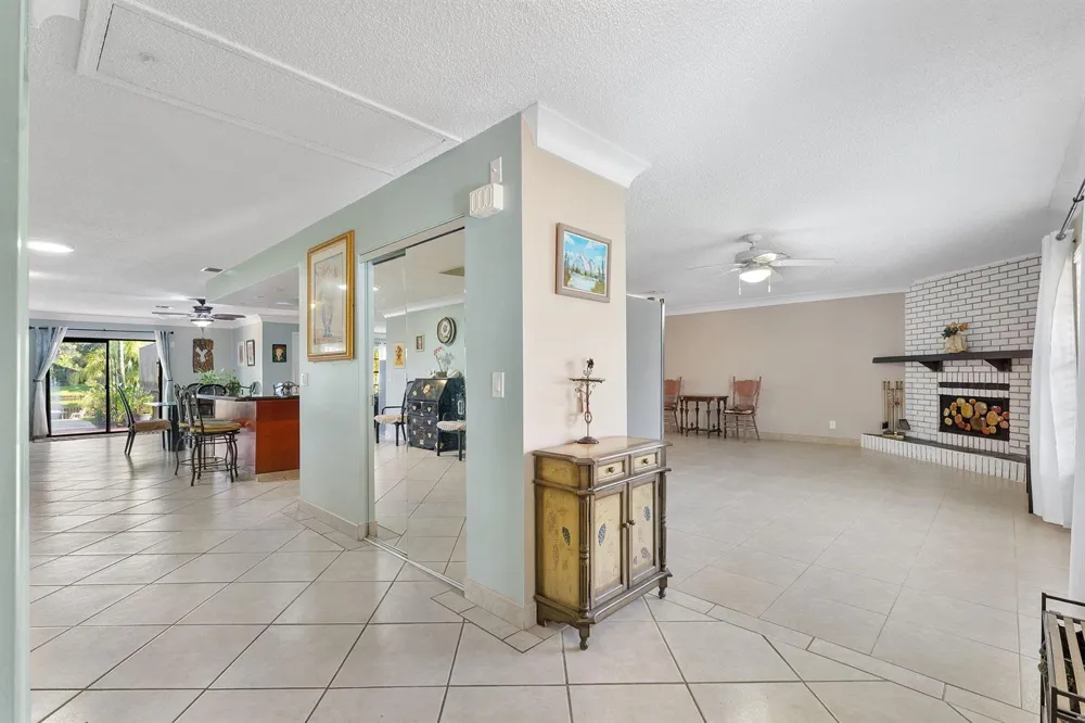 154 SANTA MONICA AVENUE Royal Palm Beach, FL 33411