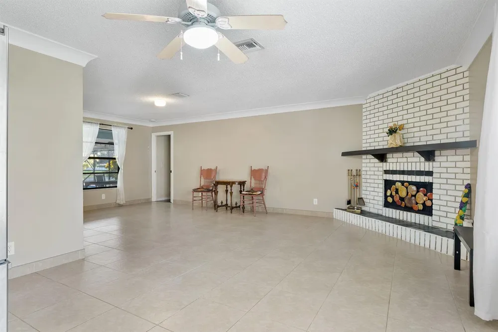 154 SANTA MONICA AVENUE Royal Palm Beach, FL 33411